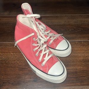 Woman’s Vintage Pink Converse